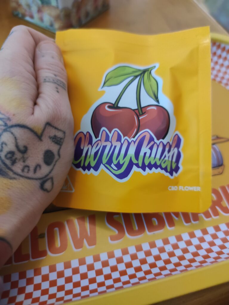CHERRY KUSH CBD | COGOLLOS DE CBD DE EXTERIOR - reseña de sarah